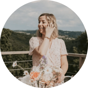 Cathy “De l’amour dans l’air” - Officiante de cérémonie & décoratrice florale